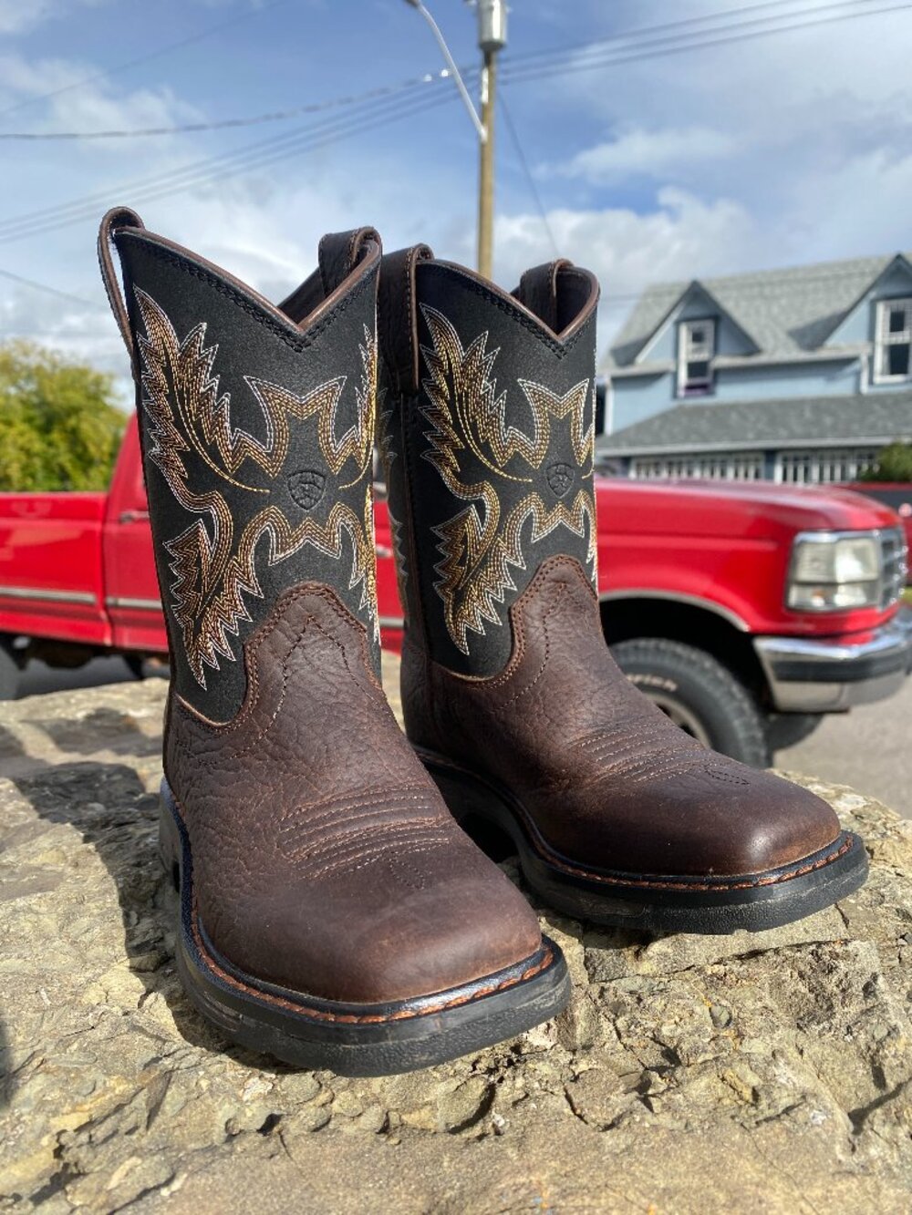 Ariat Kids WorkHog Western Boots Size 11.5